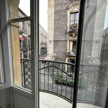 Al Palazzetto * Katania